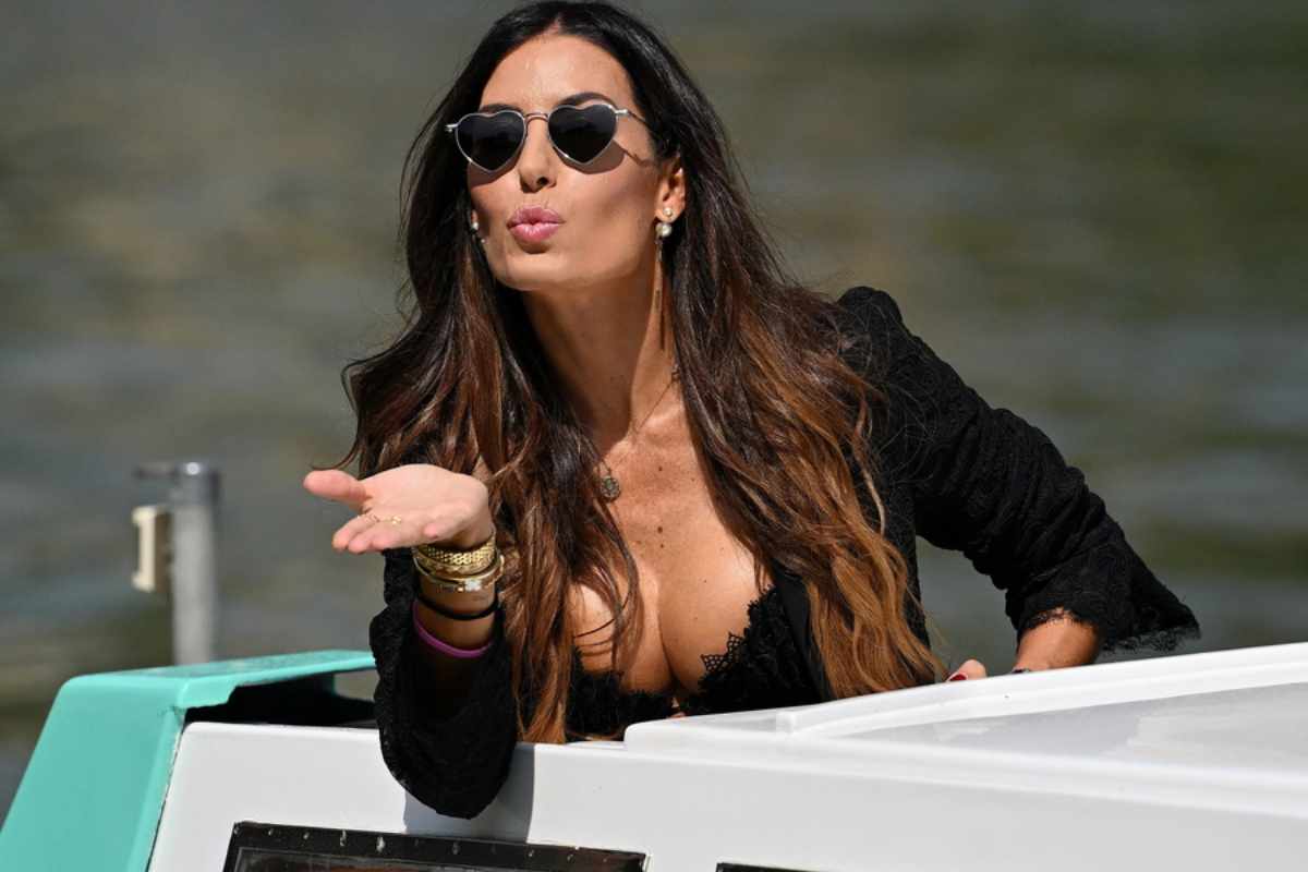 Elisabetta Gregoraci annuncio - parolibero