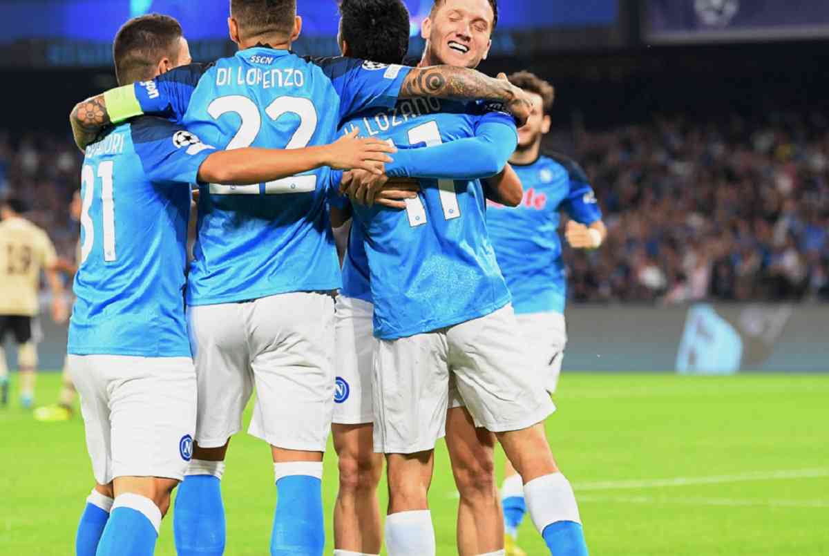 Napoli Juventus Zielinski firma
