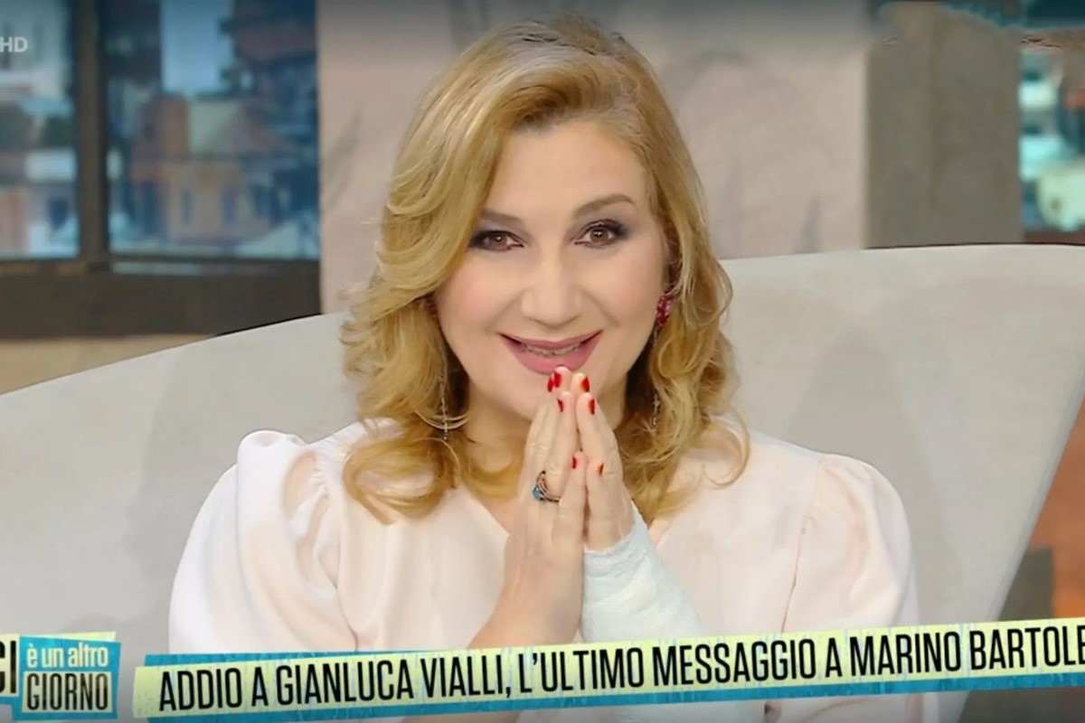 Serena Bortone malattia polso