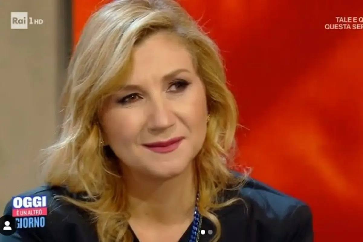 Serena Bortone malattia polso