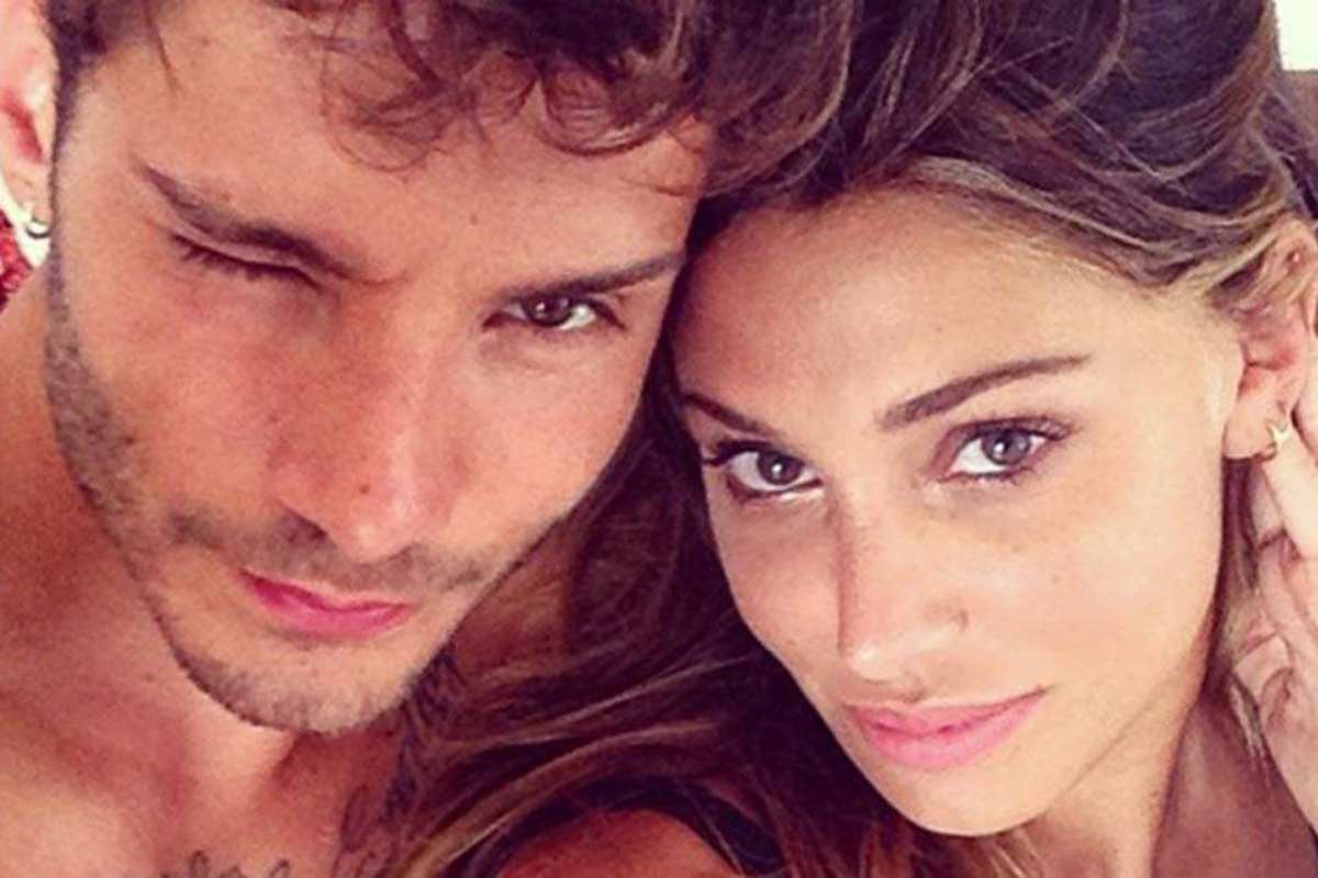 Stefano De Martino e Belen primo piano