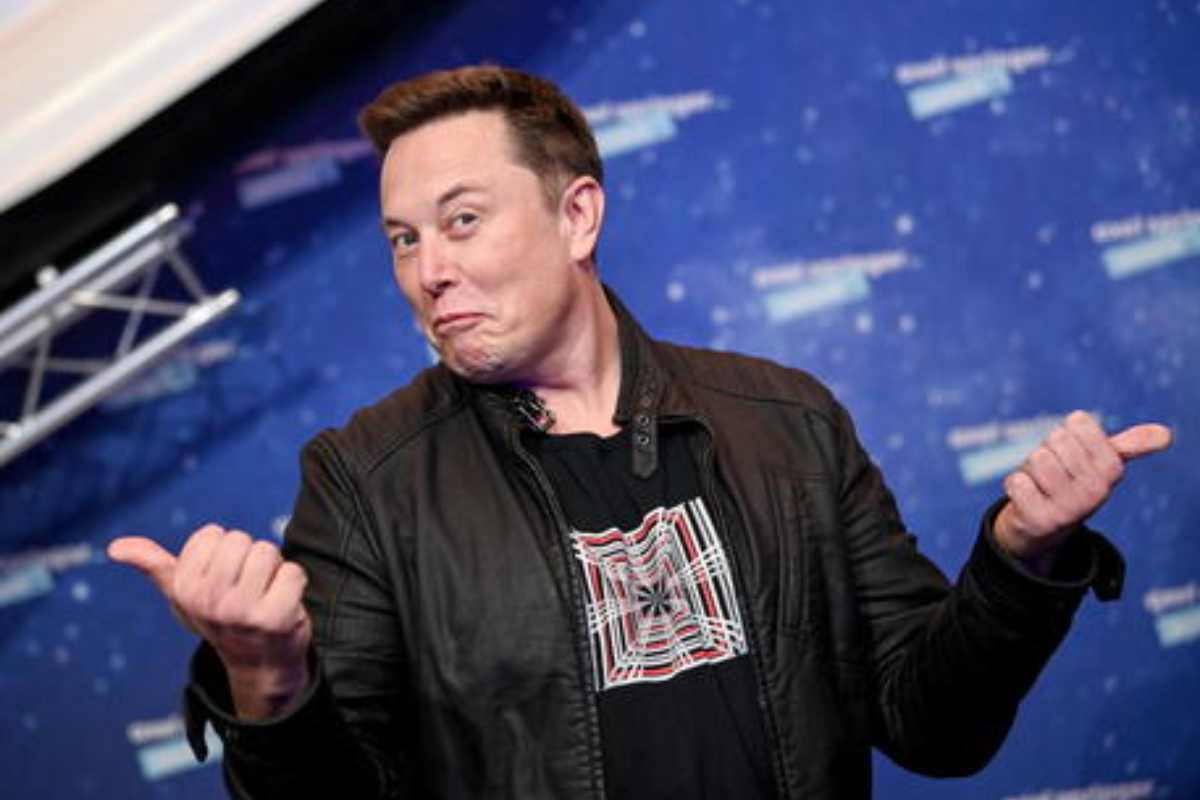 Elon Musk bara su Twitter