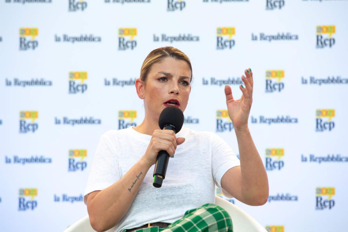 Emma Marrone collega