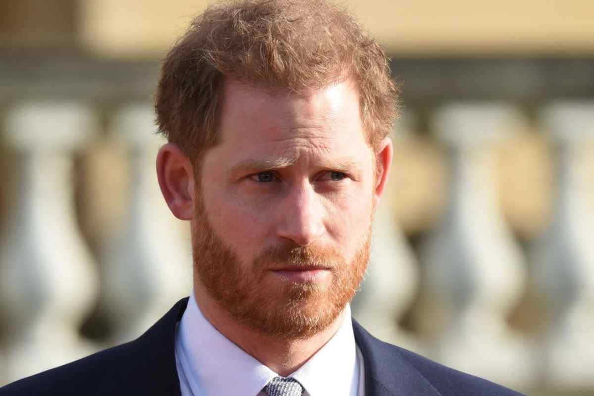 principe harry accusato di violare la privacy parolibero