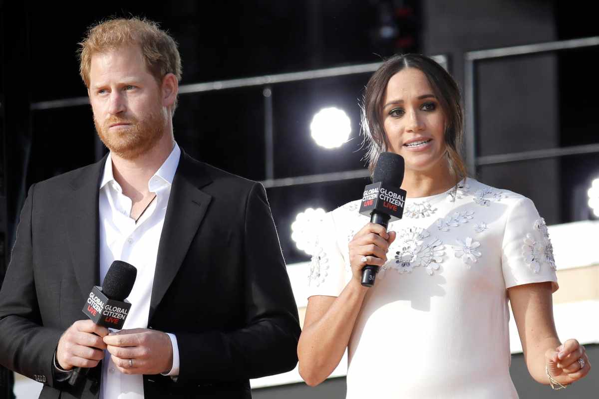 Harry e Meghan cacciati