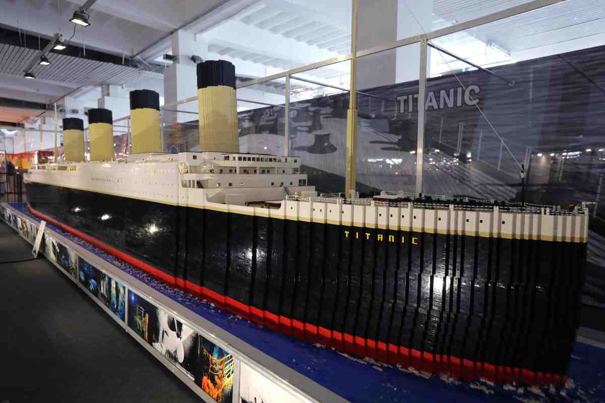 Lego titanic