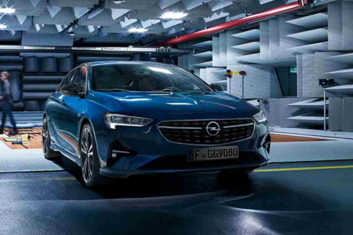 Opel Insigna stop produzione
