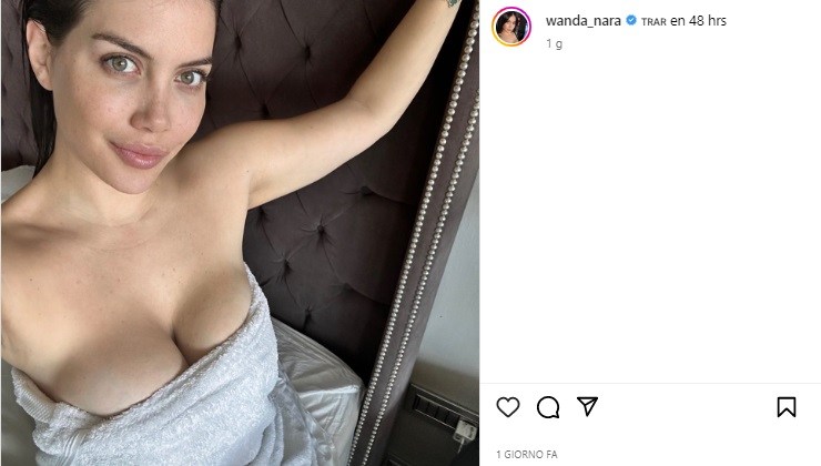 wanda nara selfie doccia