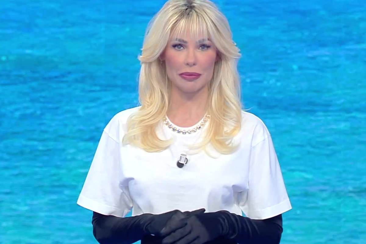 Ilary Blasi riceve un regalo del tutto inaspettato: 