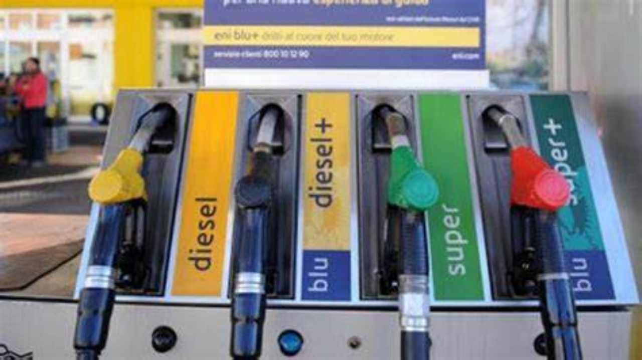 Aumento prezzi benzina