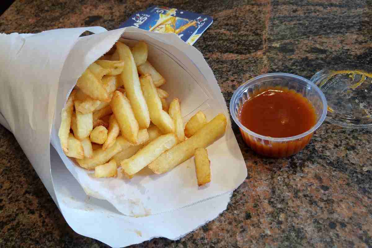 Il trucchetto per usare meglio il ketchup di McDonald's