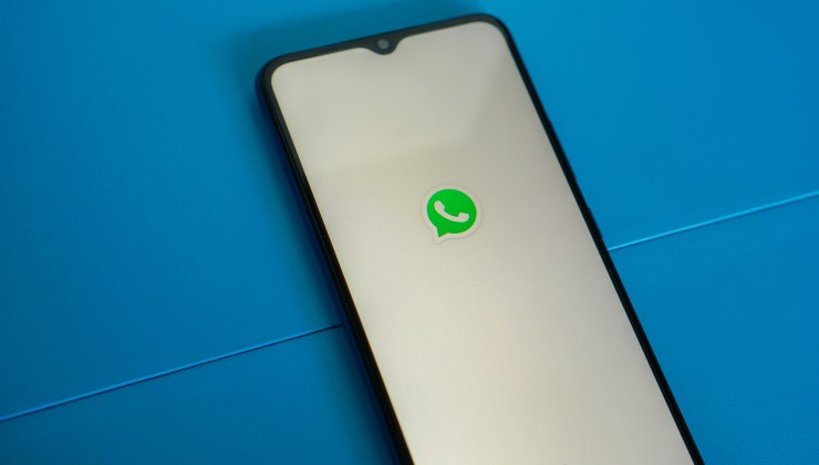 Messaggi su WhatsApp, cosa può fare la polizia